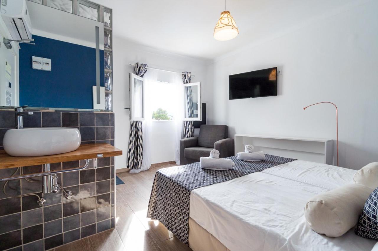 Modern Hostal Cala Ratjada  Exterior photo