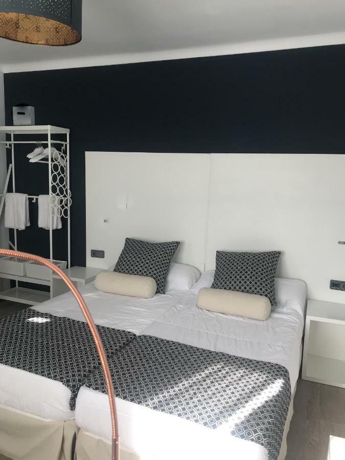 Modern Hostal Cala Ratjada  Exterior photo