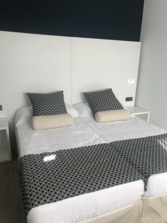 Modern Hostal Cala Ratjada  Exterior photo